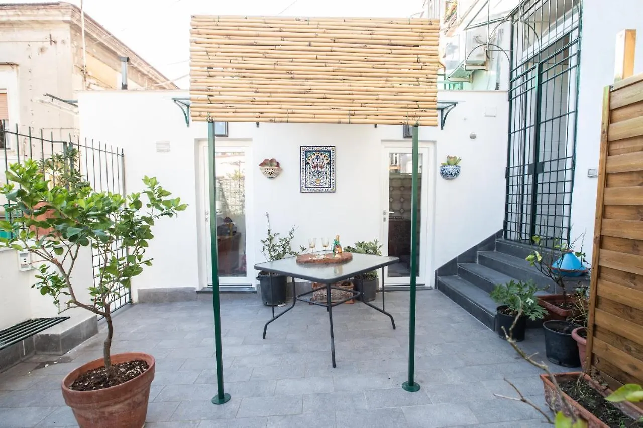 Vico20Napoli - Guest House Italy